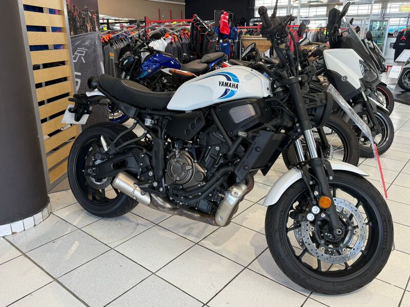 YAMAHA XSR 700 A2