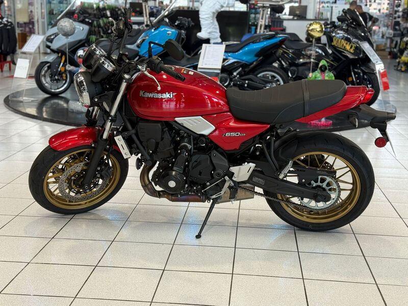 KAWASAKI Z650 RS
