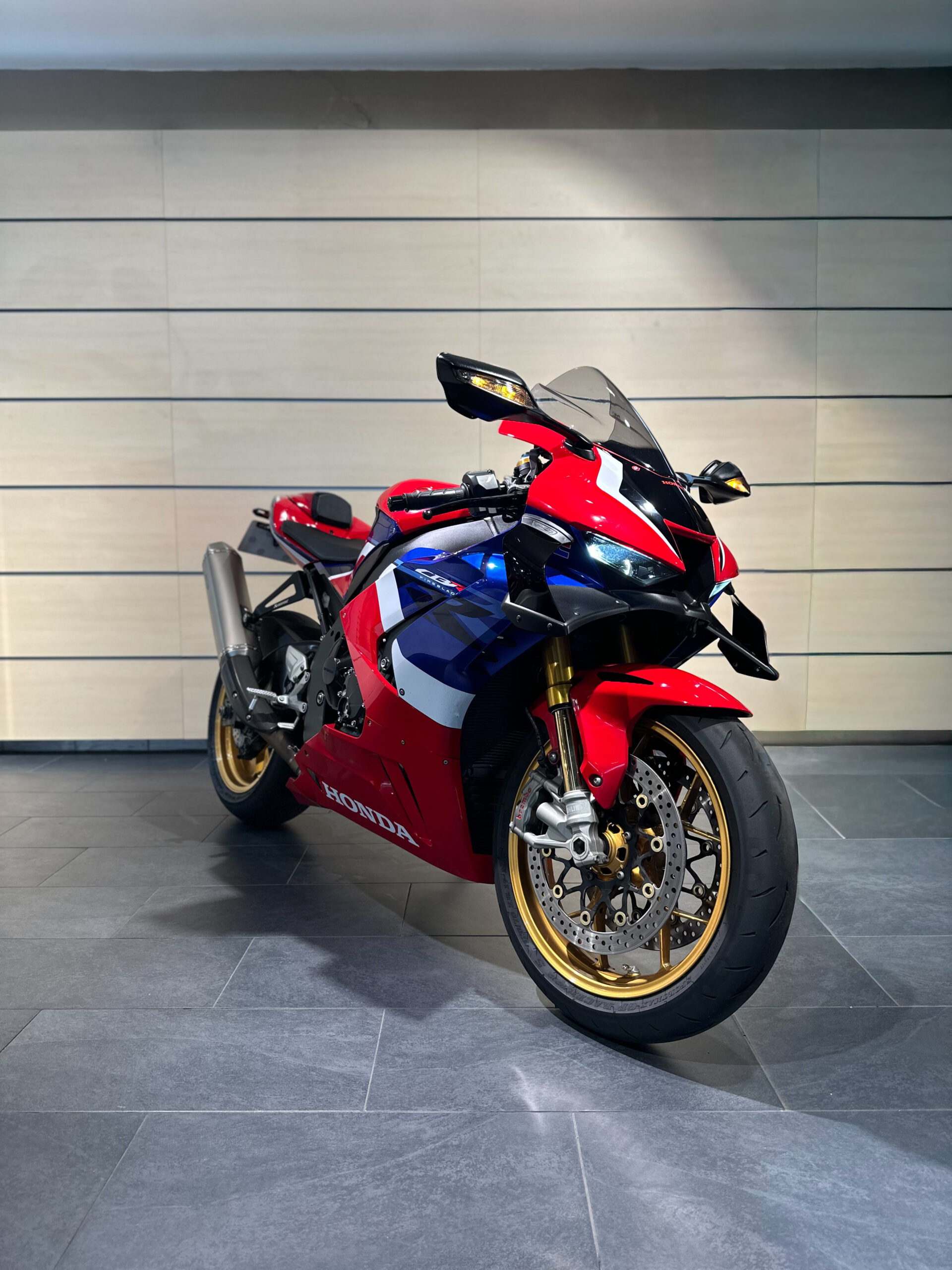HONDA CBR 1000RR-R fireblade SP