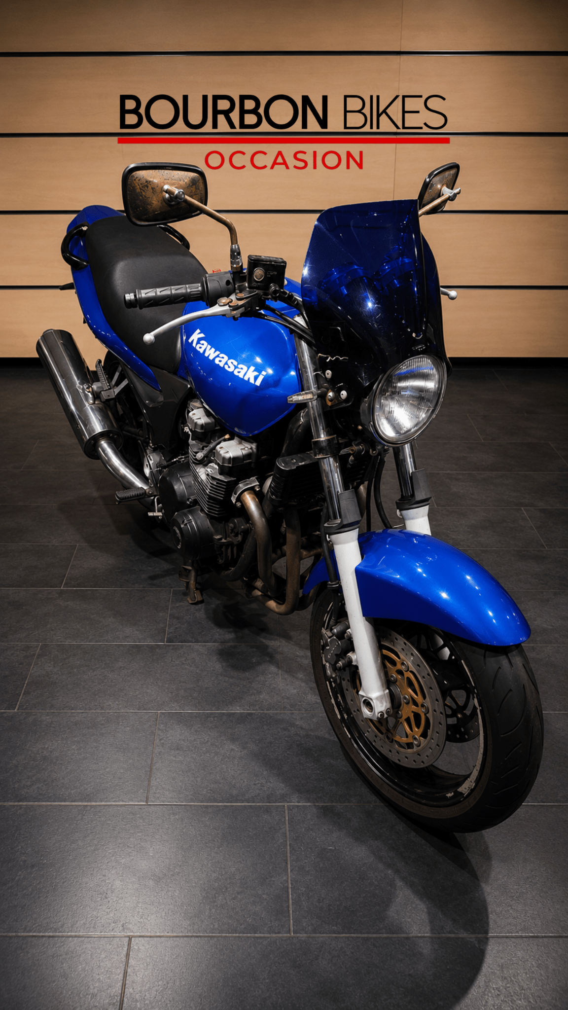 KAWASAKI ZR7 